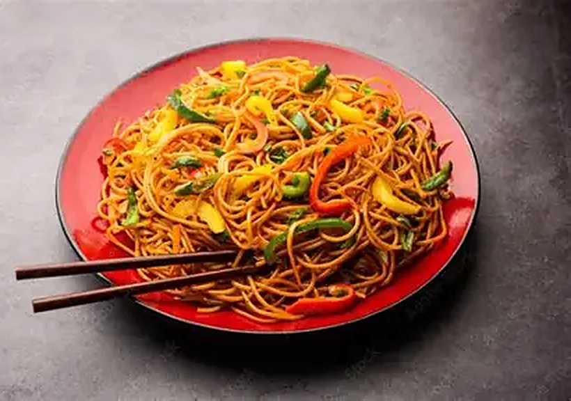 Veg hakka noodles